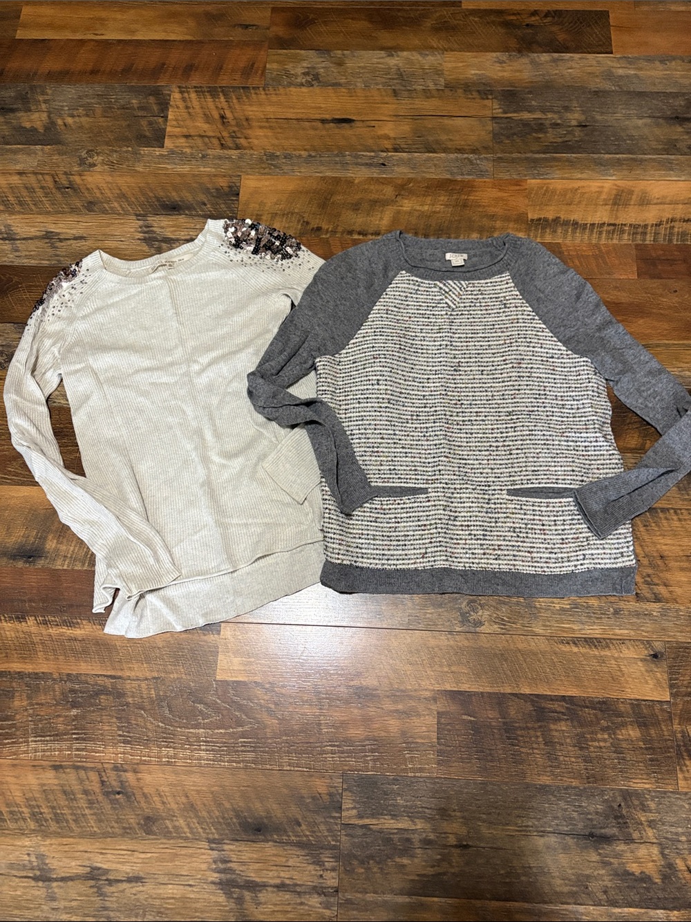 Women’s Sweater Lot size xs